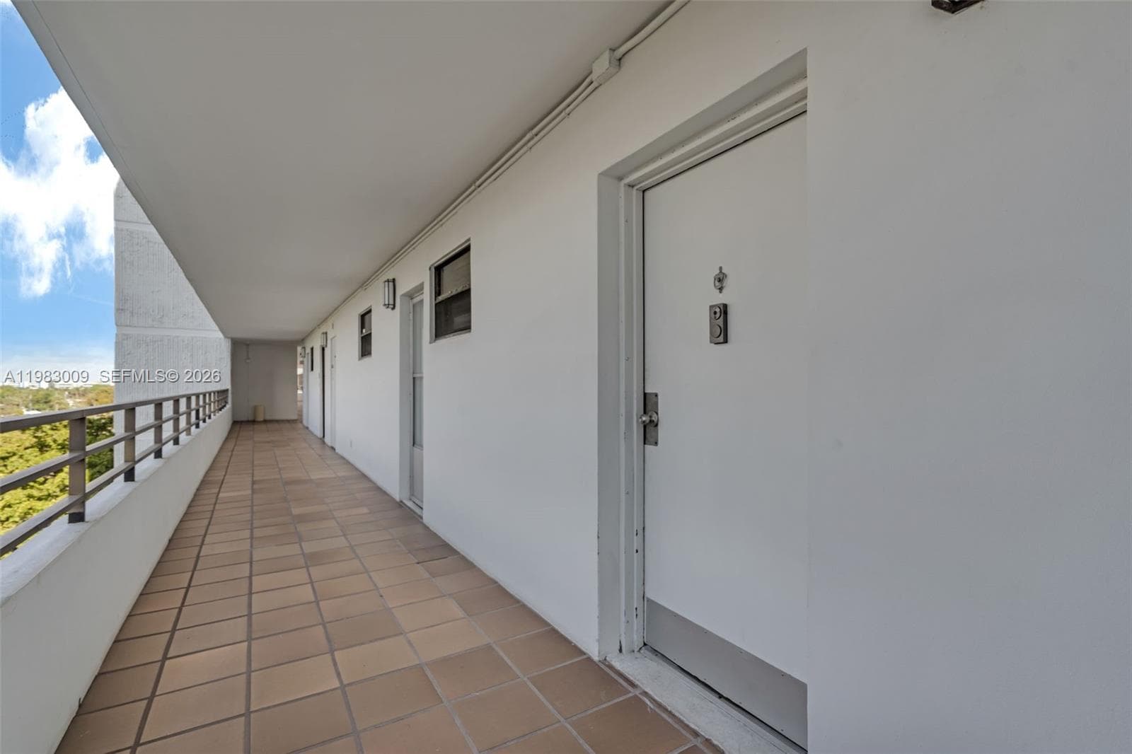 500 Three Islands Blvd # 226, Hallandale Beach, FL 33009 — zdjęcie 2