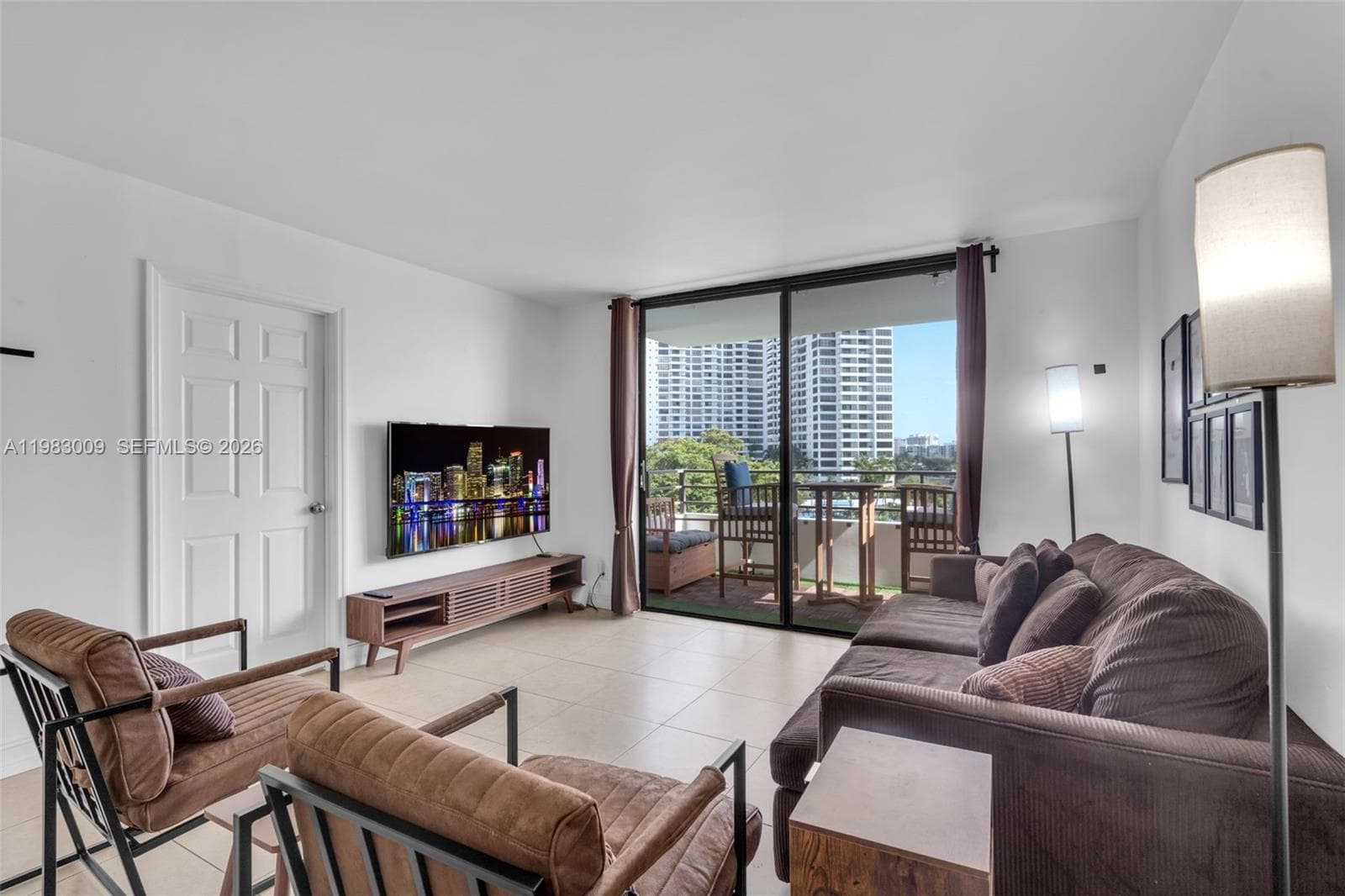500 Three Islands Blvd # 226, Hallandale Beach, FL 33009 — zdjęcie 5