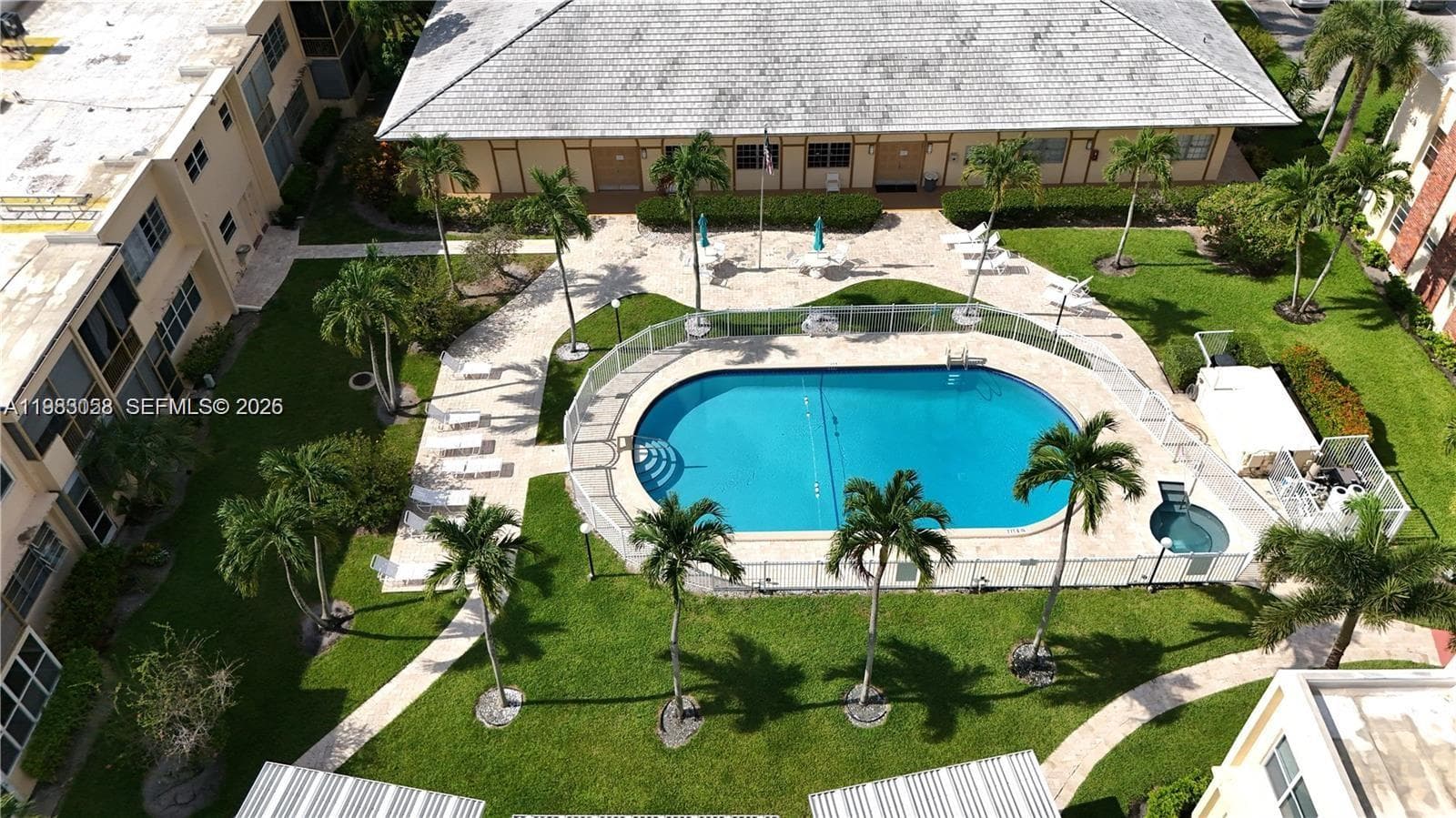 851 NE 14th Ave # 414, Hallandale Beach, FL 33009