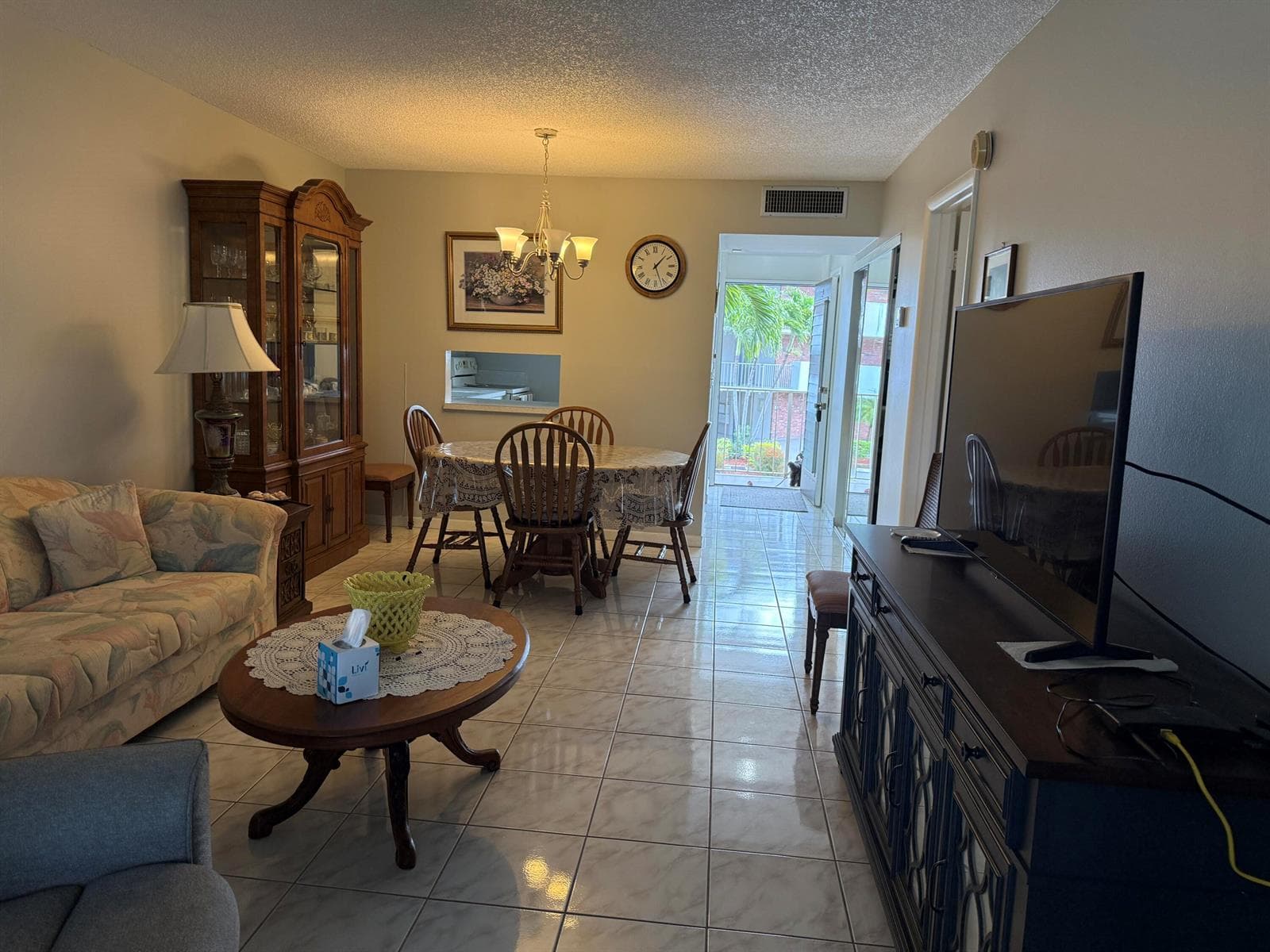 3001 NW 46th Avenue # 204, Lauderdale Lakes, FL 33313 — zdjęcie 4