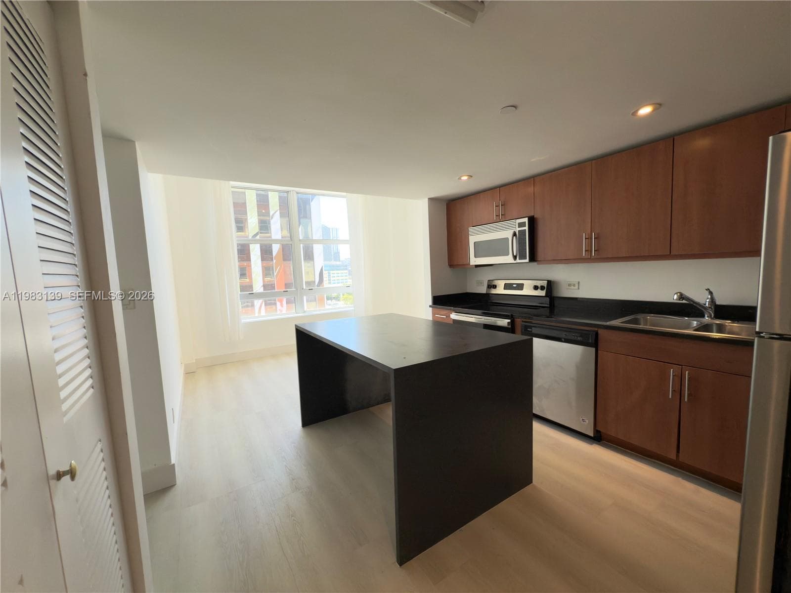 111 E Flagler St # 805, Miami, FL 33131 — zdjęcie 3