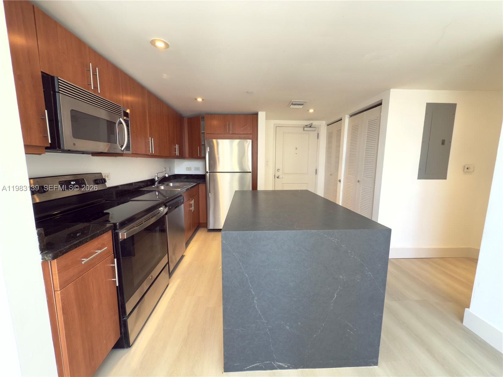 111 E Flagler St # 805, Miami, FL 33131 — zdjęcie 4