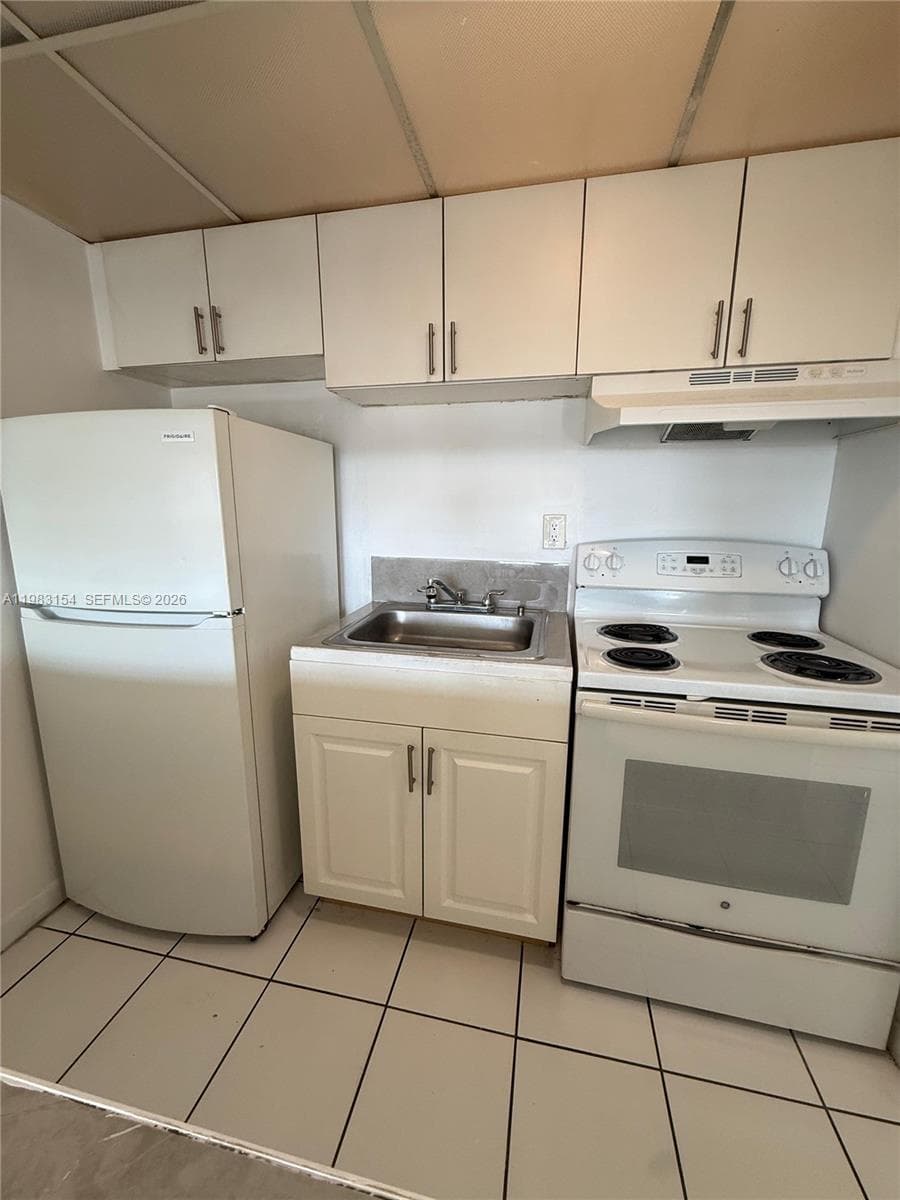 251 NW 177th St # A-218, Miami Gardens, FL 33169 — zdjęcie 5