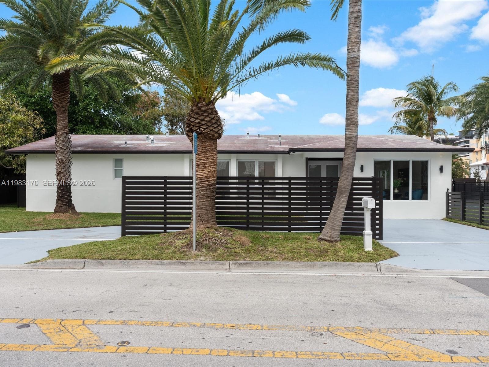301 88th St, Surfside, FL 33154 — zdjęcie 3