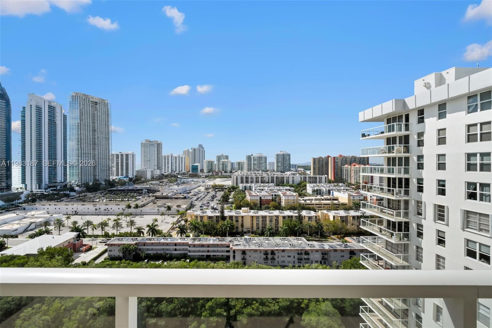 230 S 174th St # 2202, Sunny Isles Beach, FL 33160 — zdjęcie 3