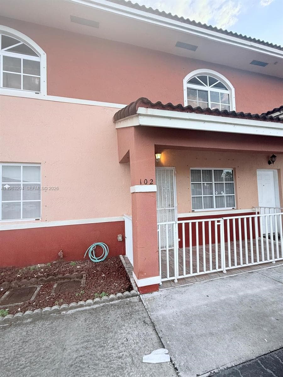 6801 W 36th Ave # 102, Hialeah, FL 33018