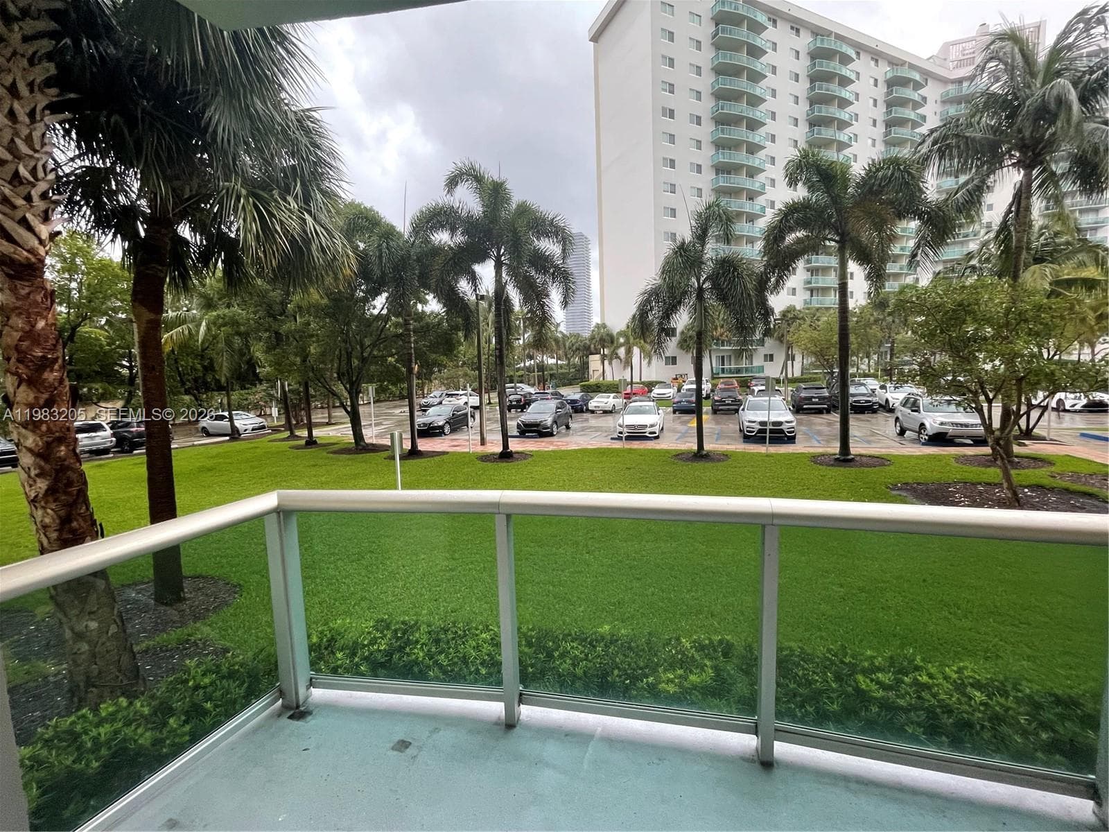 19390 Collins Ave # 122, Sunny Isles Beach, FL 33160 — zdjęcie 2