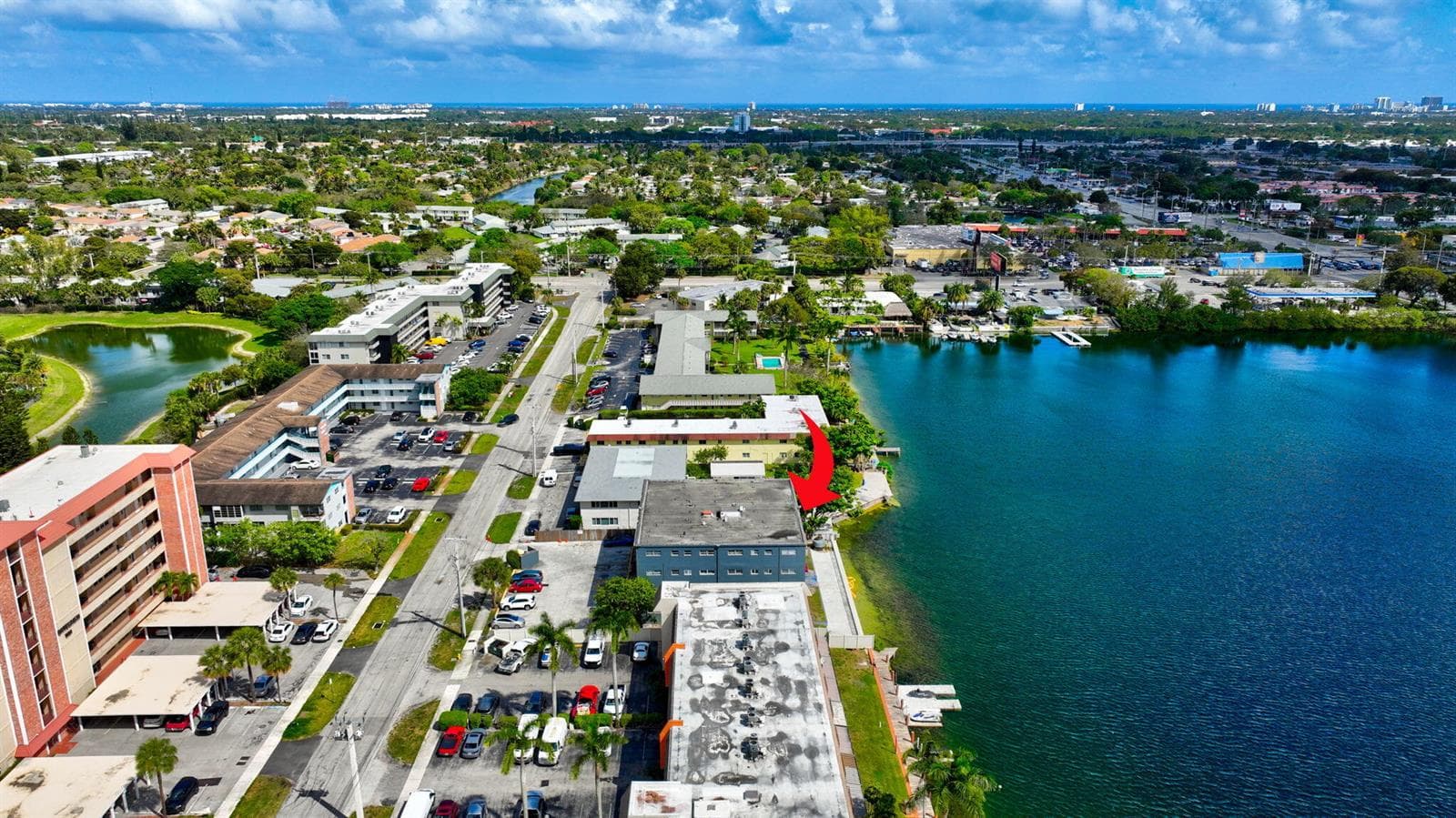 1060 Crystal Lake Drive # 203, Deerfield Beach, FL 33064 — zdjęcie 2