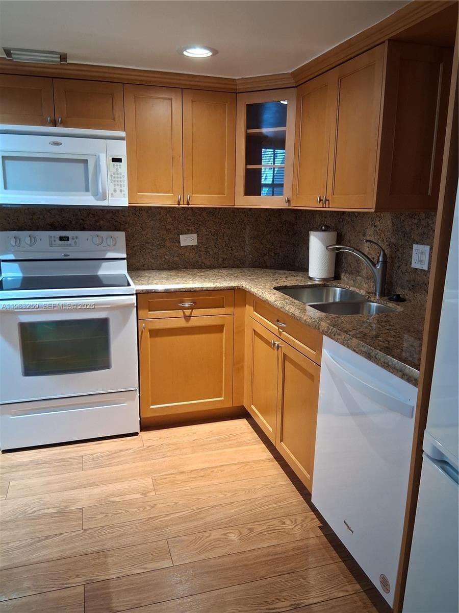 7556 Stirling Rd # 123, Davie, FL 33024 — zdjęcie 2
