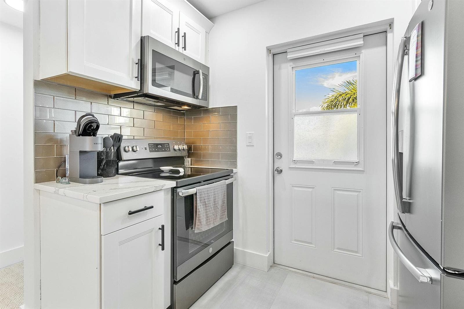 330 N Federal Highway, Deerfield Beach, FL 33441 — zdjęcie 4