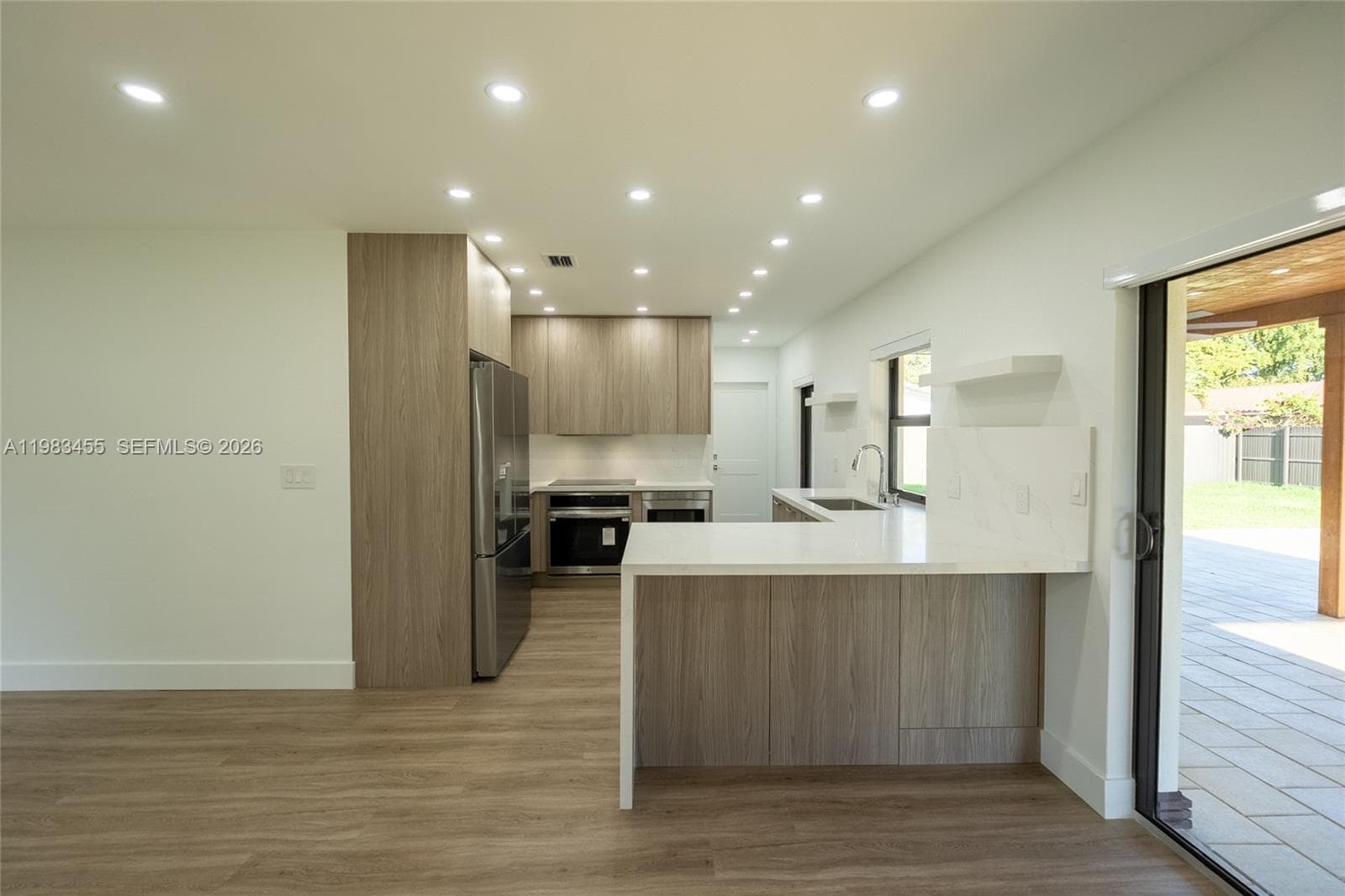 14515 Mahogany Ct, Miami Lakes, FL 33014 — zdjęcie 4
