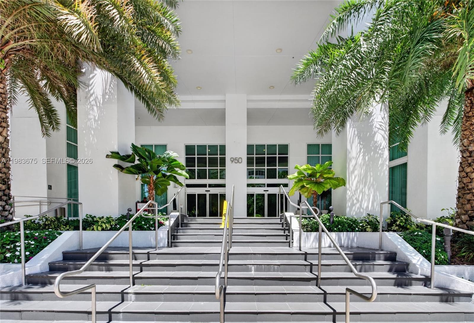 950 Brickell Bay Dr # 4100, Miami, FL 33131 — zdjęcie 2