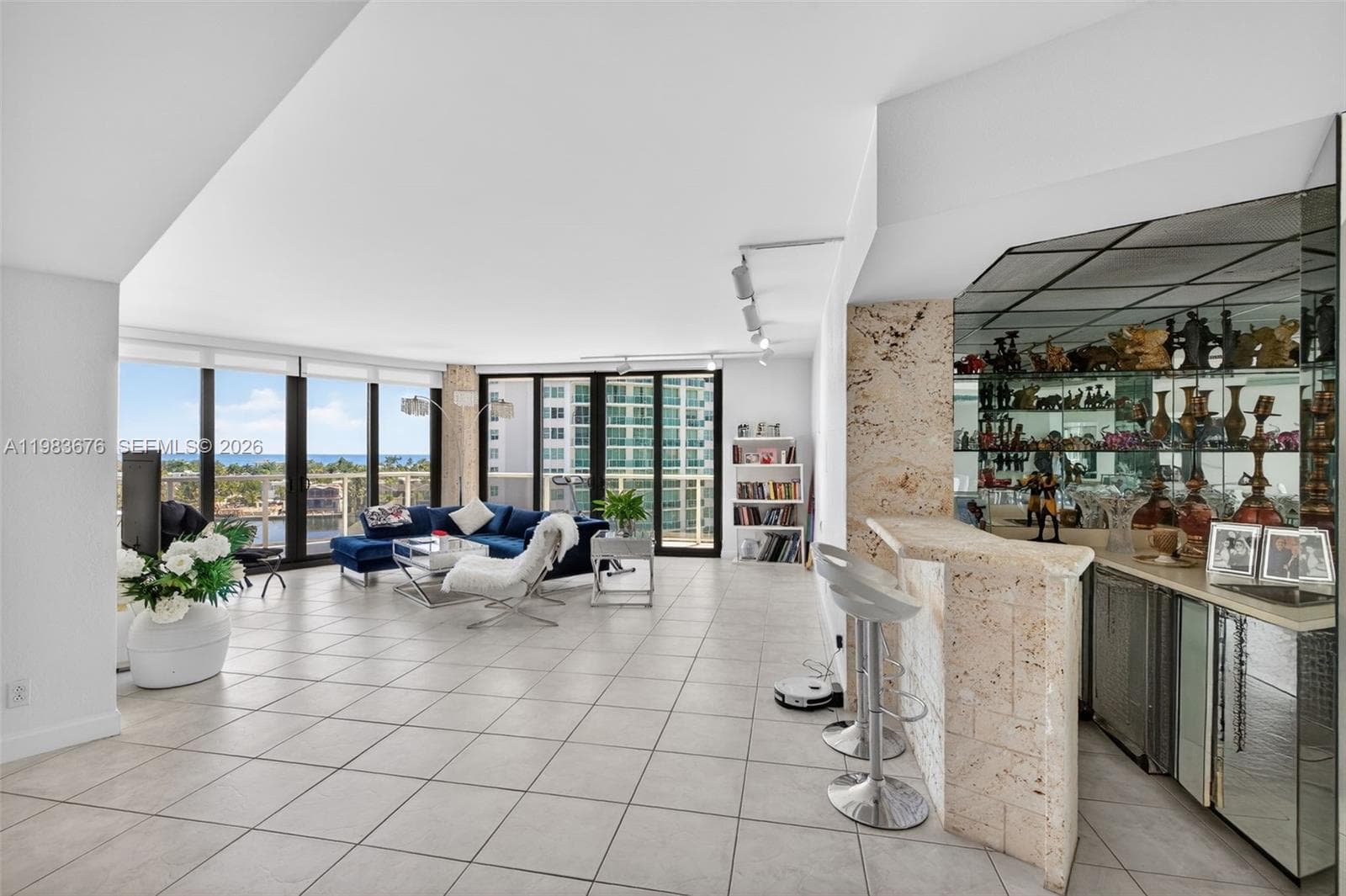 20281 E Country Club Dr # 608, Aventura, FL 33180 — zdjęcie 3