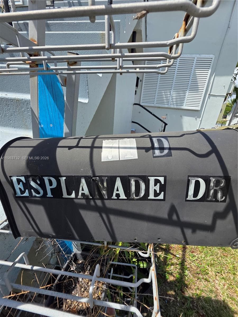71 Esplanade Dr # D, Miami Springs, FL 33166 — zdjęcie 3