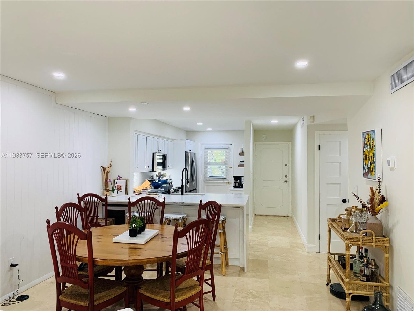 6815 Edgewater Dr # 105, Coral Gables, FL 33133 — zdjęcie 3