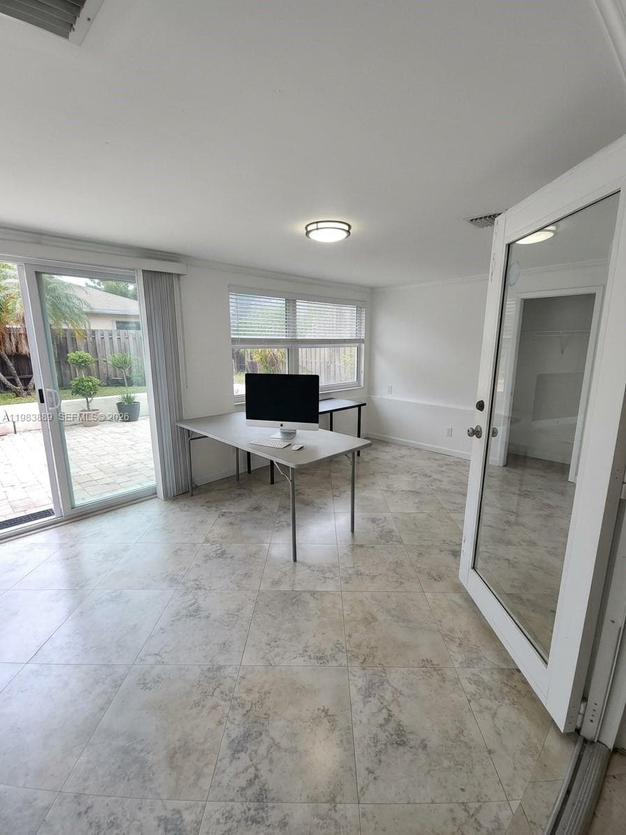 804 NE 2nd St, Hallandale Beach, FL 33009 — zdjęcie 4