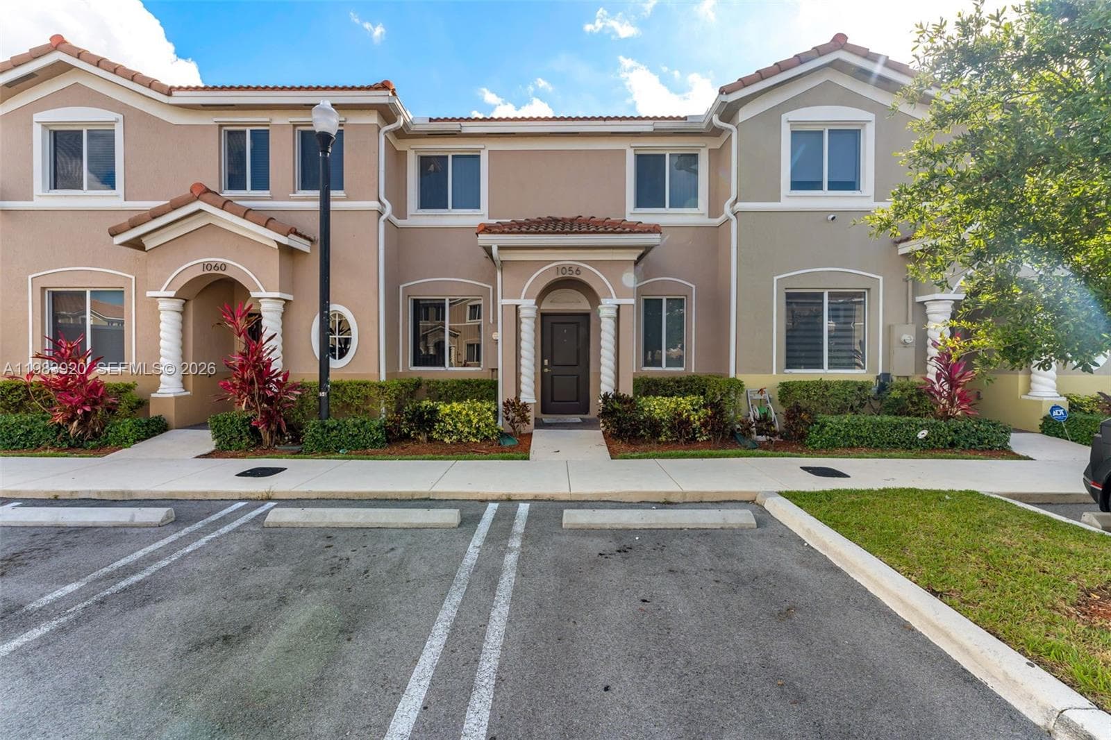 1056 SE 24th Ave, Homestead, FL 33035 — zdjęcie 2