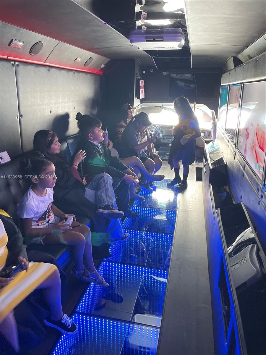 GAMING BUS BUSINESS SW FOR SALE, Cutler Bay, FL 33190 — zdjęcie 3