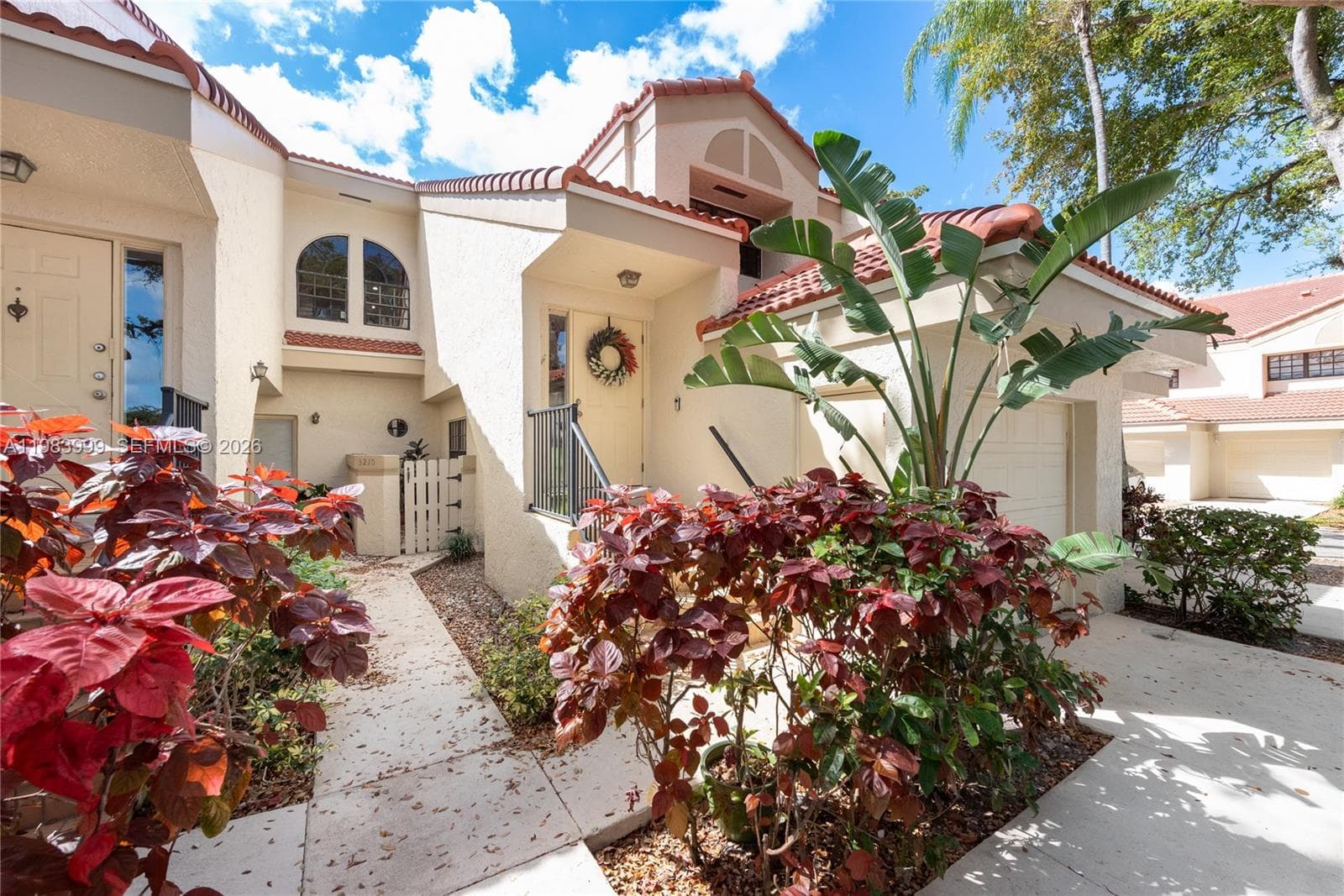 3212 Arbor Ln # 2407, Hollywood, FL 33021