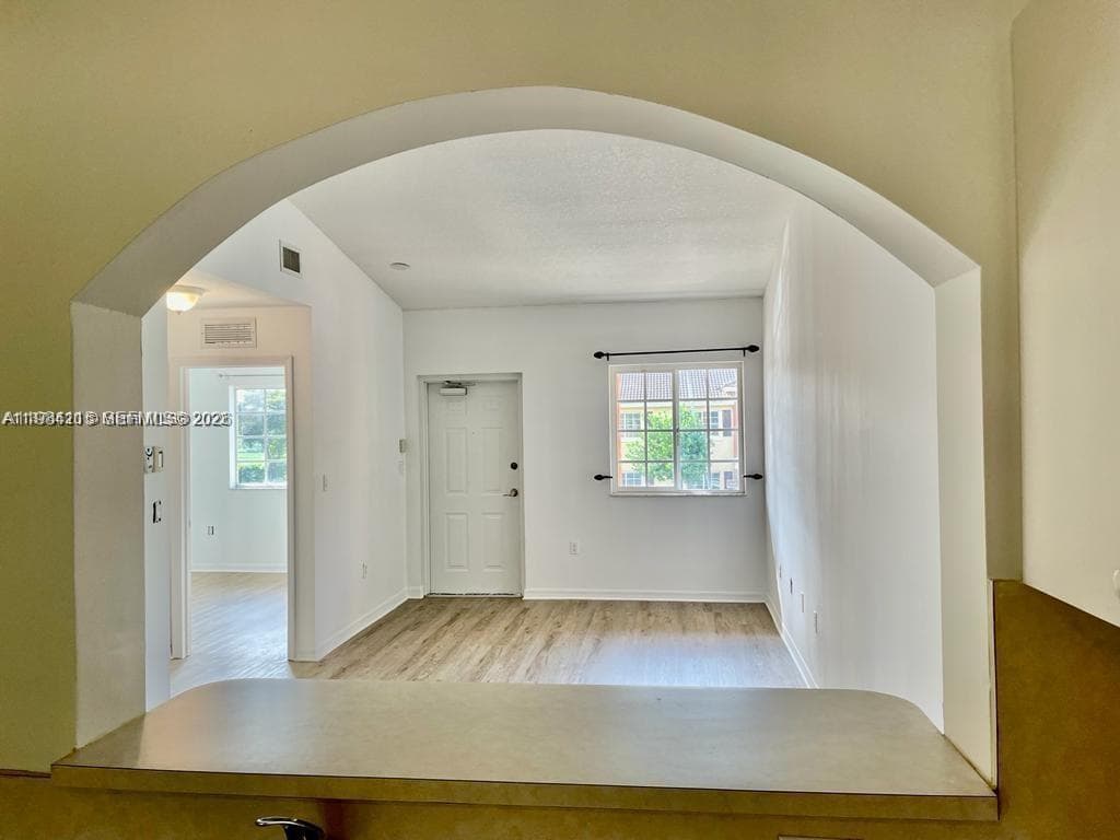 975 NE 33rd Ter # 203, Homestead, FL 33033 — zdjęcie 3