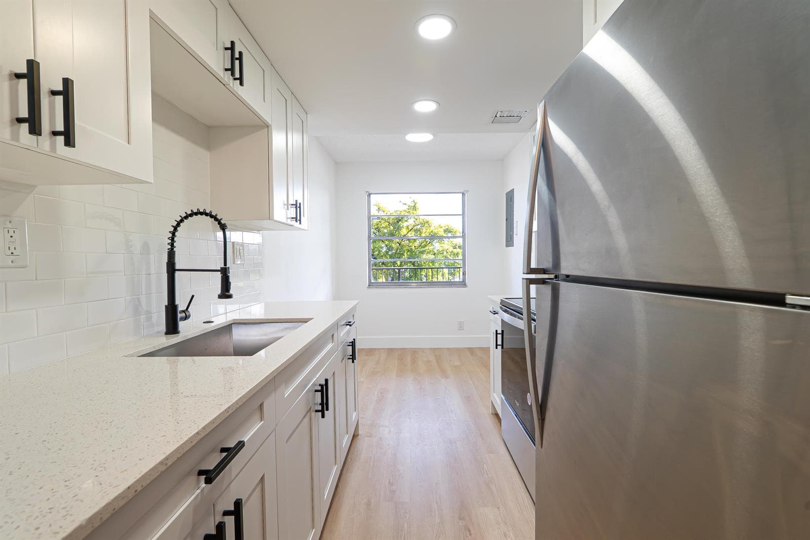 3121 NW 47th Terrace # 315, Lauderdale Lakes, FL 33319 — zdjęcie 2