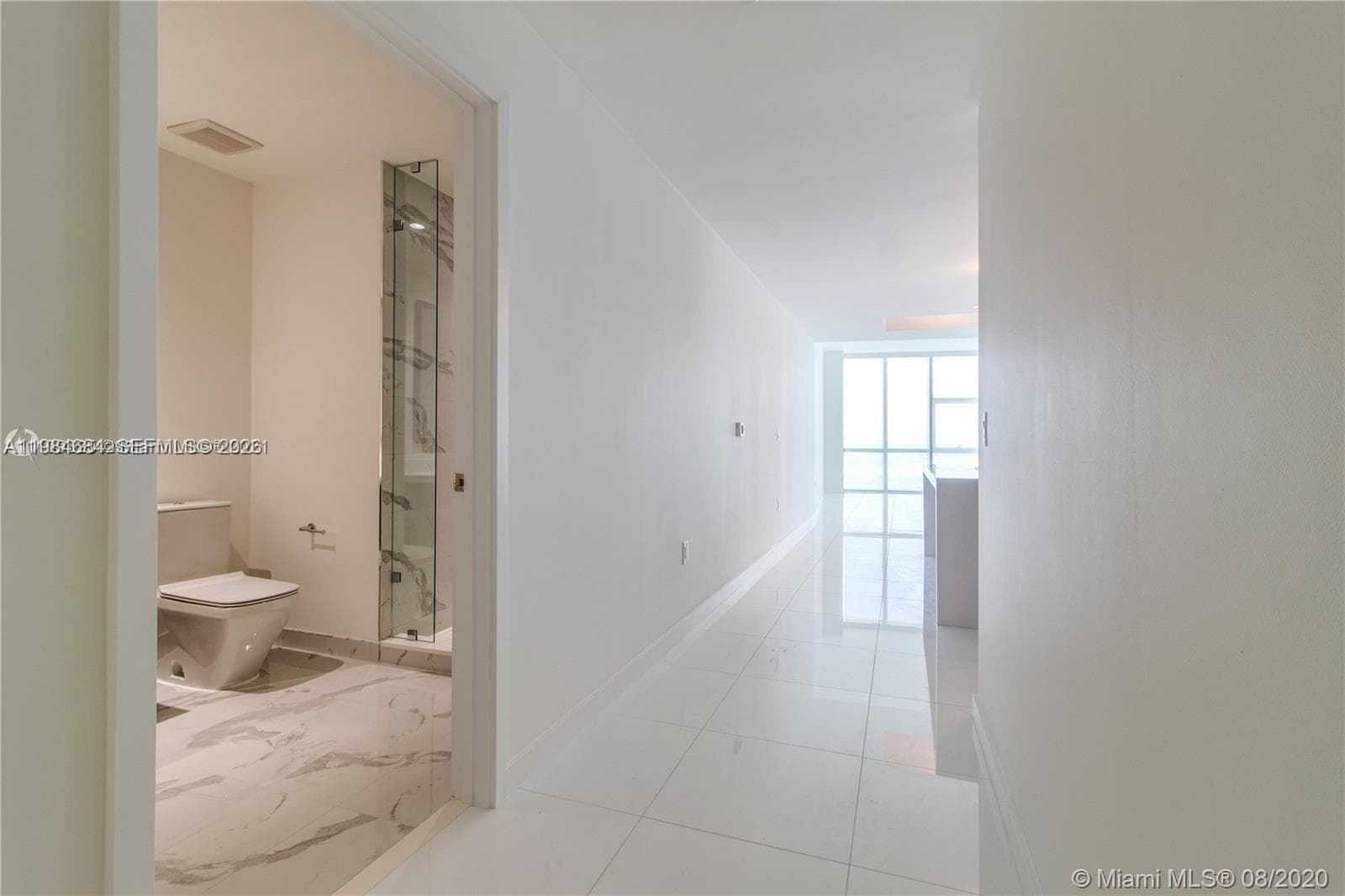 851 NE 1st Ave # 3601, Miami, FL 33132 — zdjęcie 3
