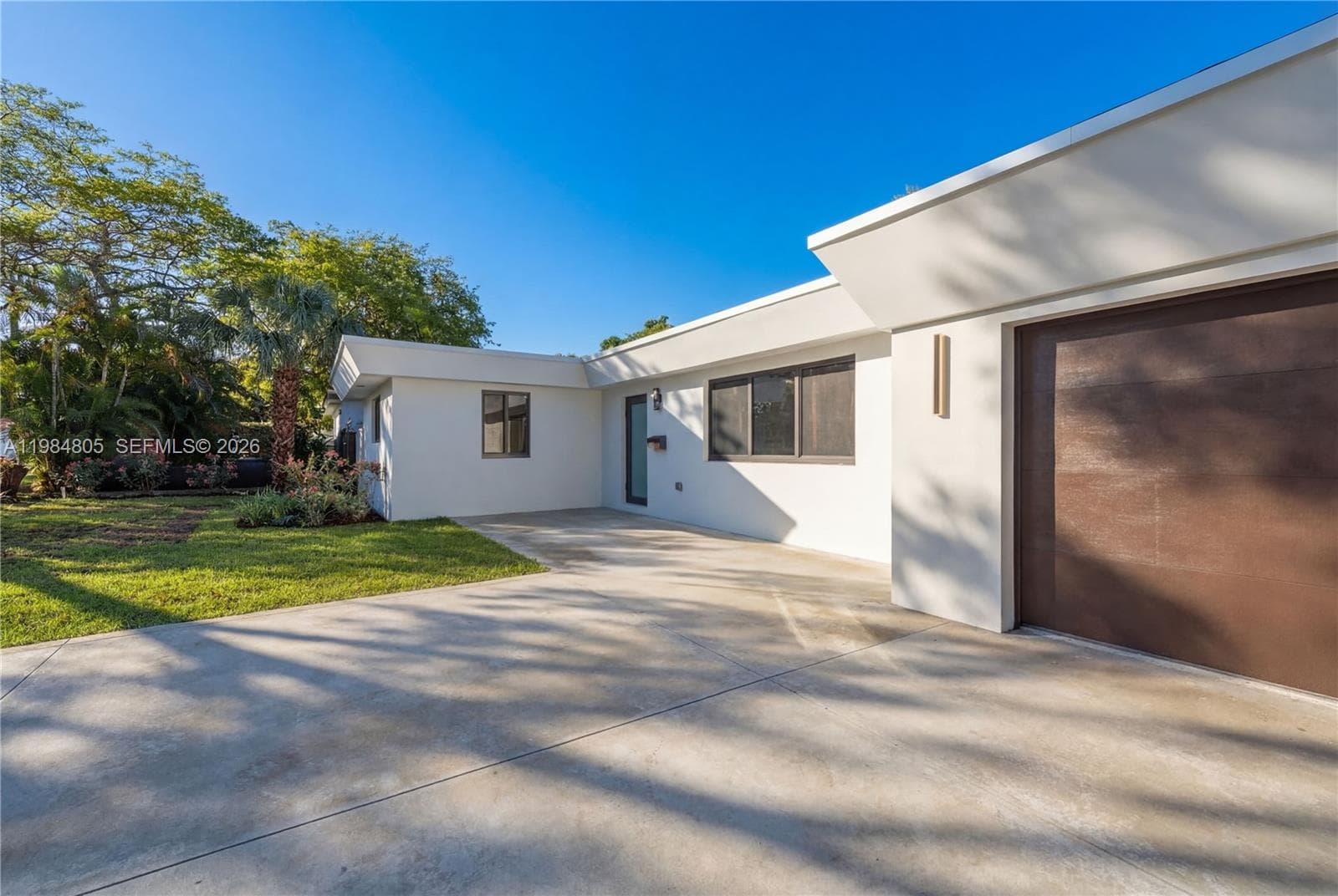 10910 NE 9th Ct, Biscayne Park, FL 33161 — zdjęcie 4