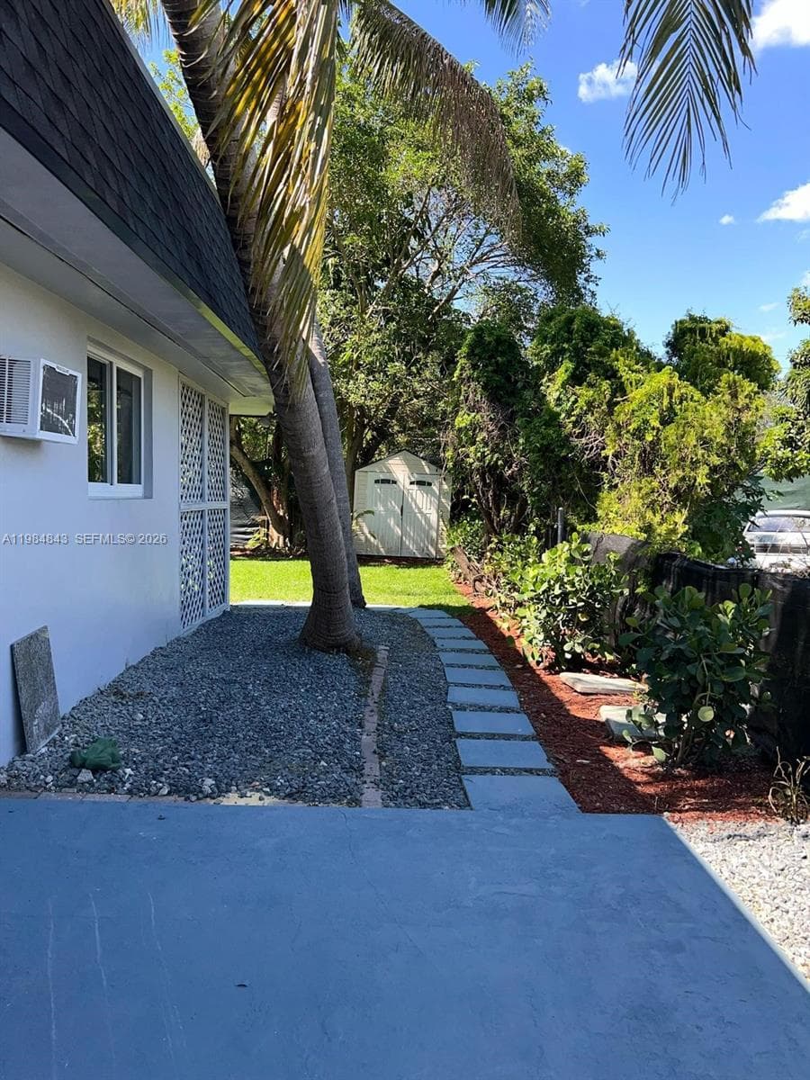 161 NE 117th St, Miami, FL 33161 — zdjęcie 3