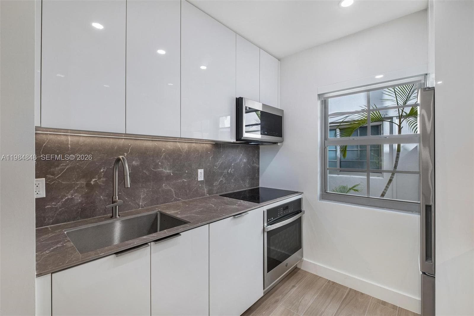 1610 Michigan Ave # 2, Miami Beach, FL 33139 — zdjęcie 2