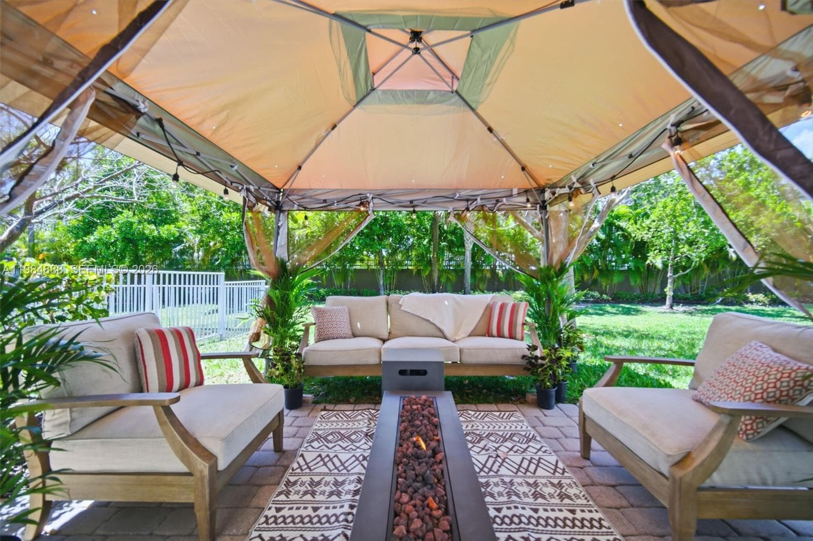 1628 Myrtle Oak Ter, Hollywood, FL 33021 — zdjęcie 2