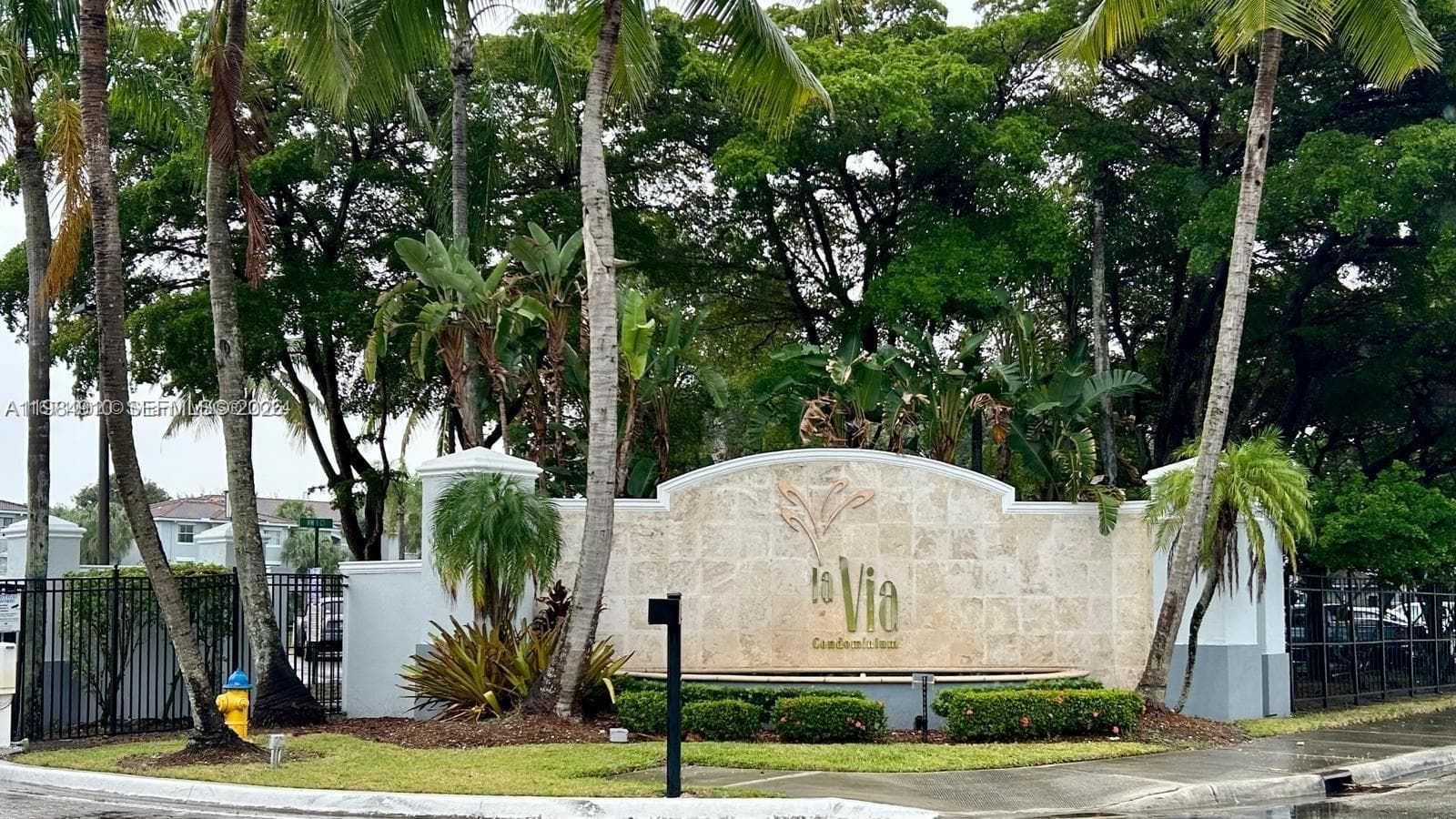 155 NW 96th Ter # 2-201, Pembroke Pines, FL 33024