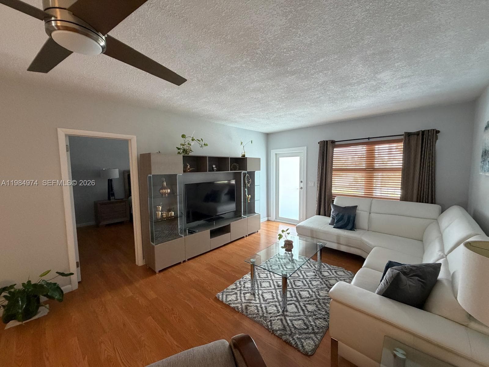 630 Layne Blvd # 215, Hallandale Beach, FL 33009 — zdjęcie 2