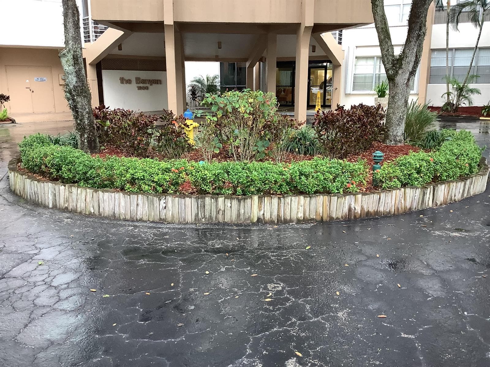 1300 Saint Charles Place # Unit Ph13, Pembroke Pines, FL 33026 — zdjęcie 2