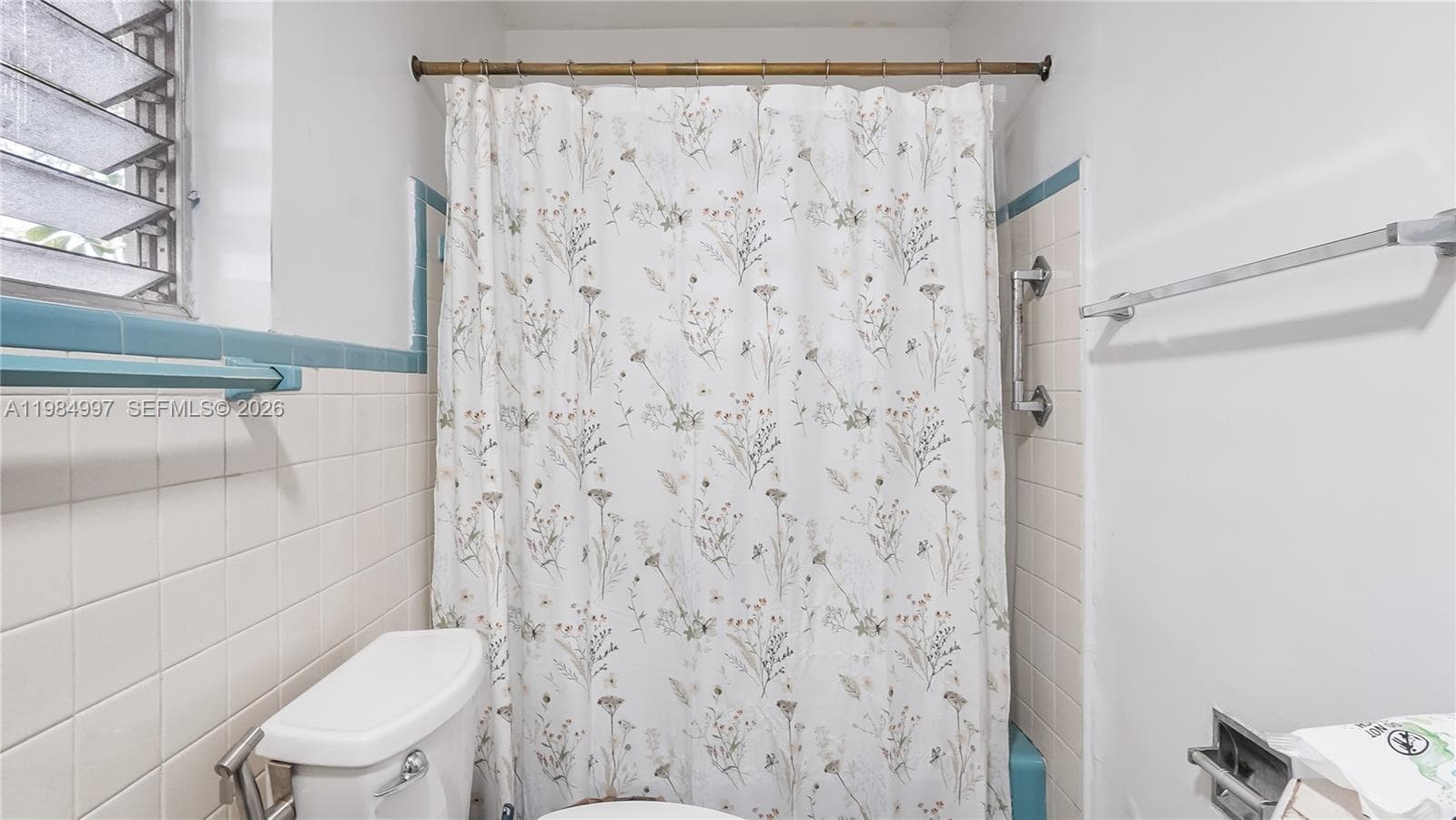 898 NE 39th St, Oakland Park, FL 33334 — zdjęcie 4