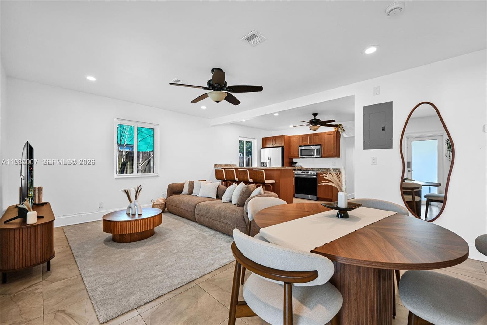 1328 N Andrews Ave, Fort Lauderdale, FL 33311 — zdjęcie 3