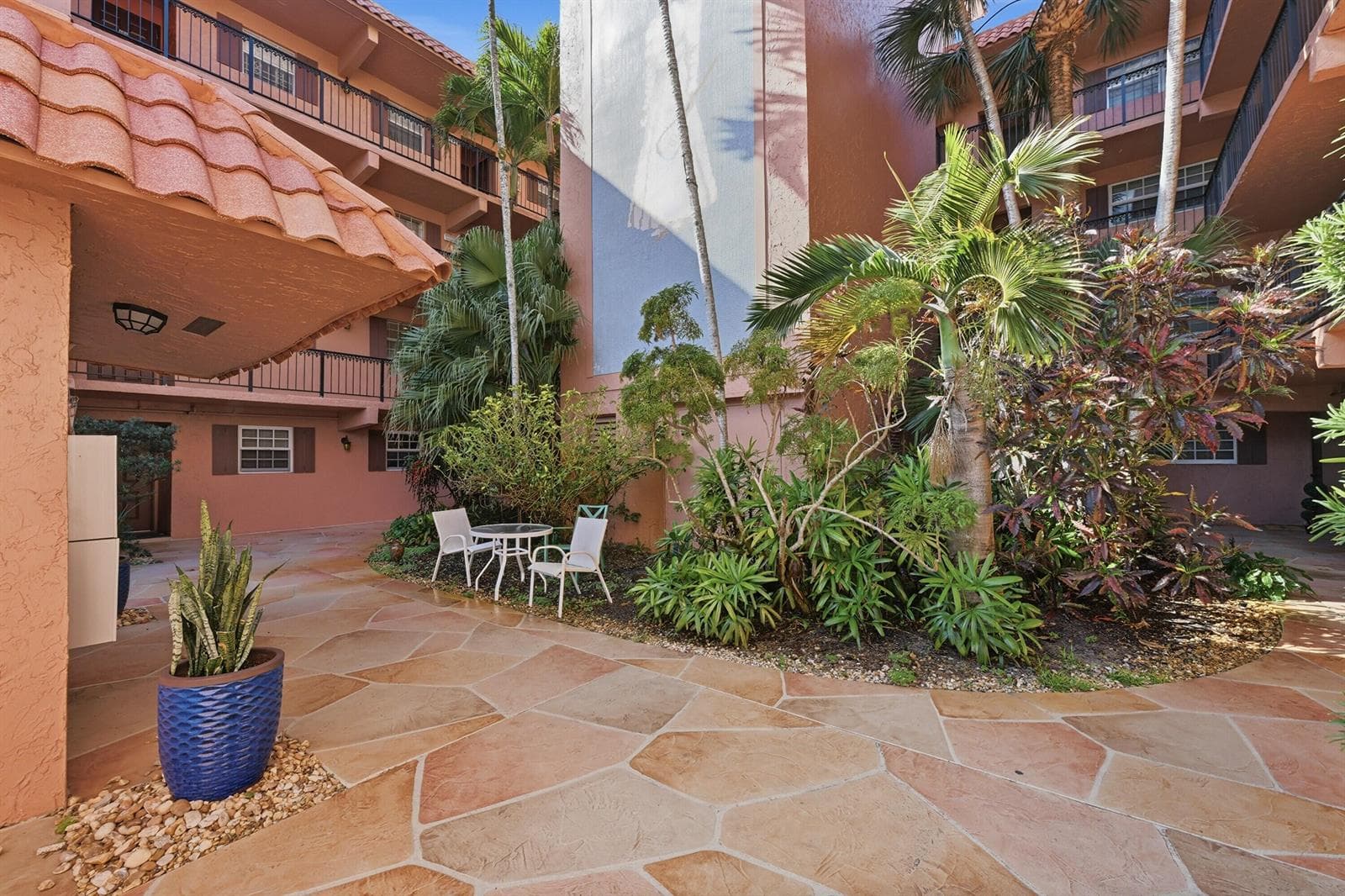 630 Tennis Club Drive # Apt 204, Fort Lauderdale, FL 33311 — zdjęcie 3