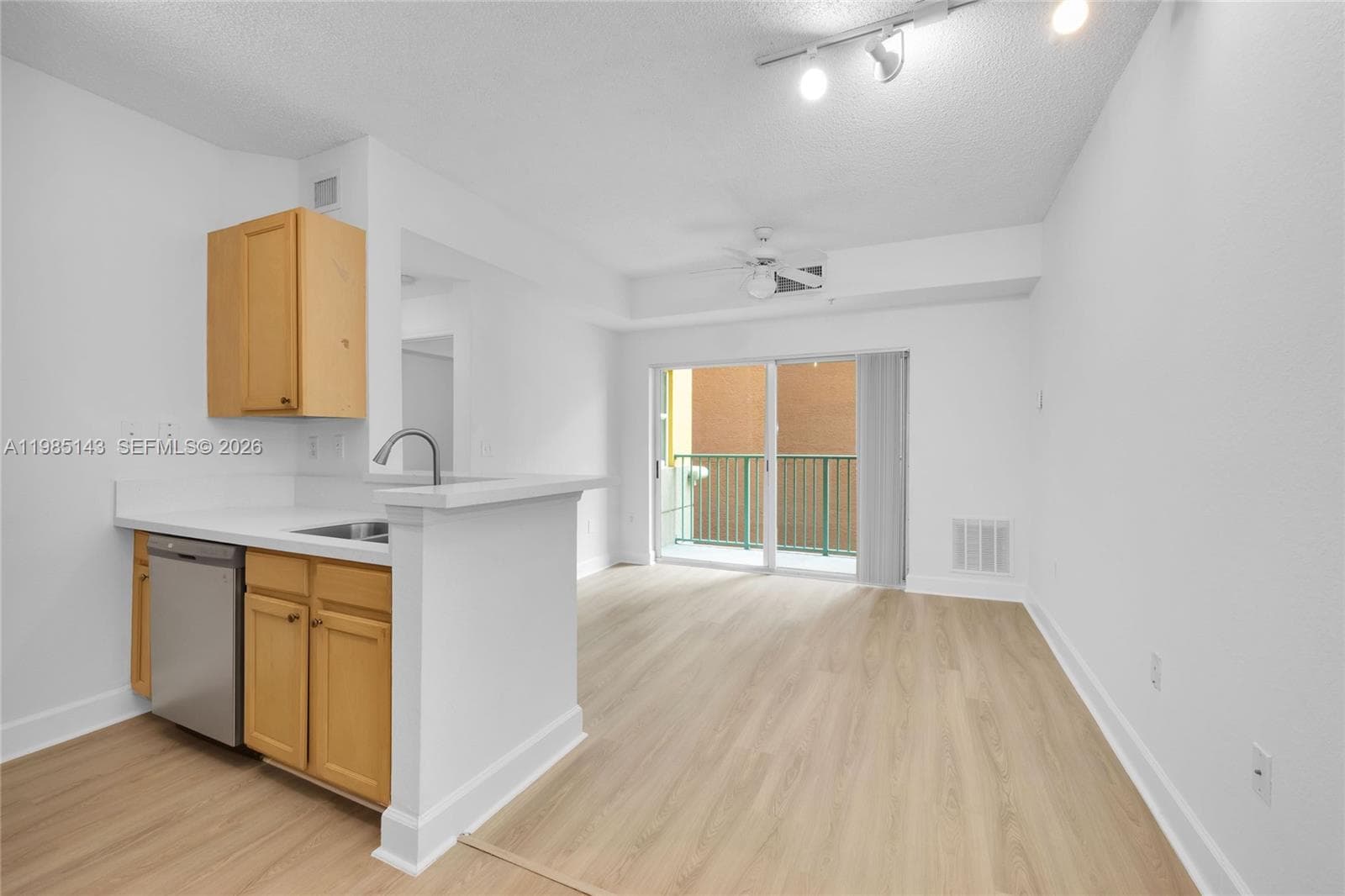 6001 SW 70 Street # 208, South Miami, FL 33143 — zdjęcie 2