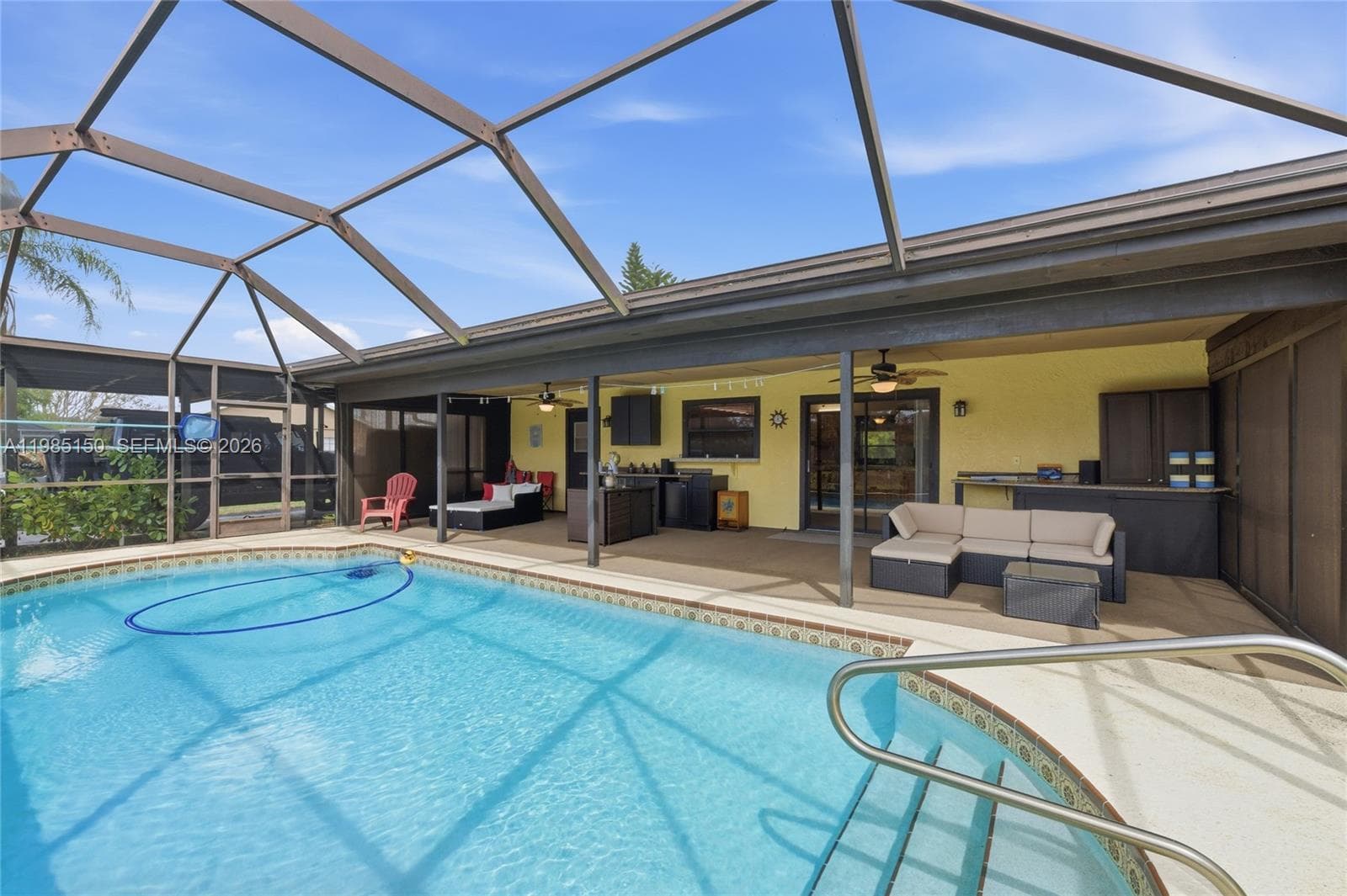 2580 SW Bayshore Blvd, Port St. Lucie, FL 34984 — zdjęcie 2