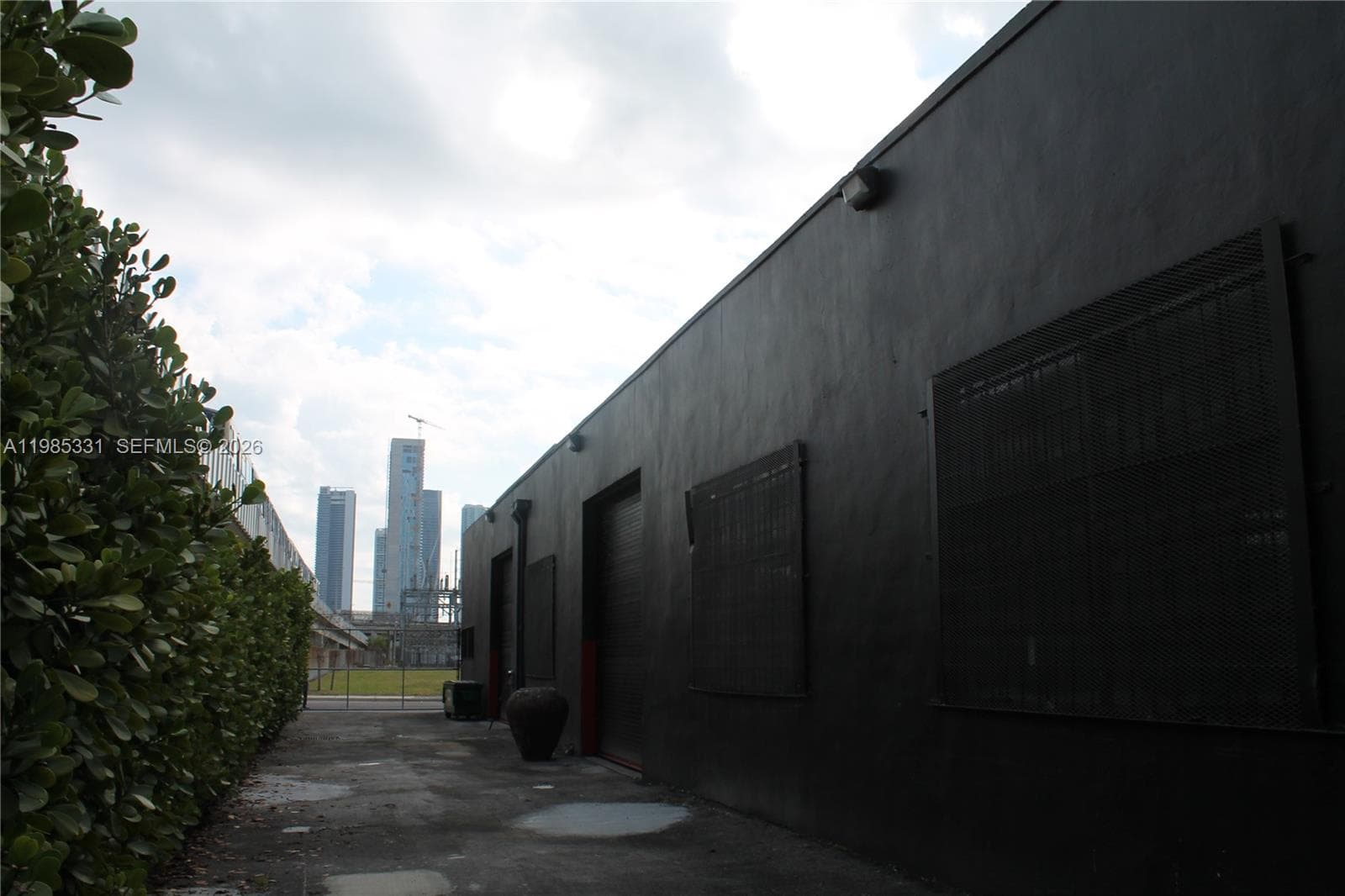 611 NW 11th St, Miami, FL 33136 — zdjęcie 4