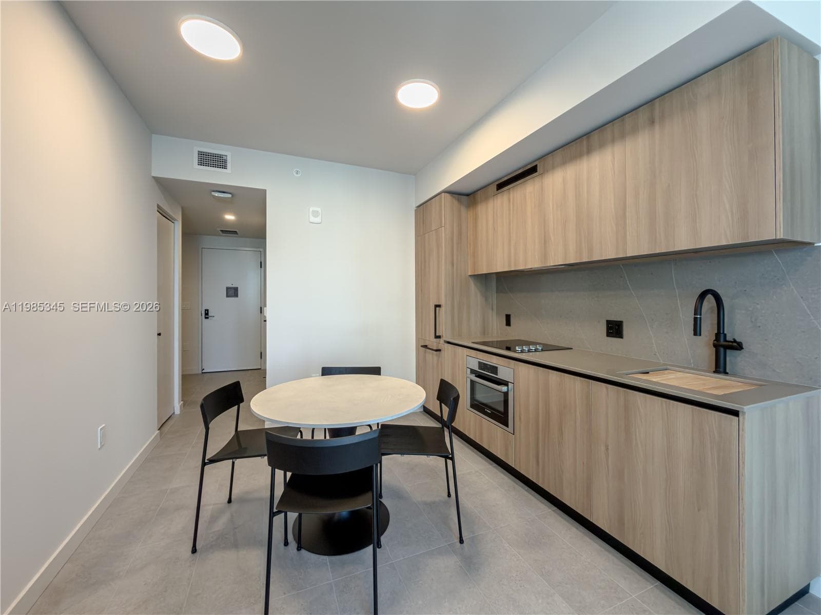121 NE 5th St # 2211, Miami, FL 33132 — zdjęcie 5