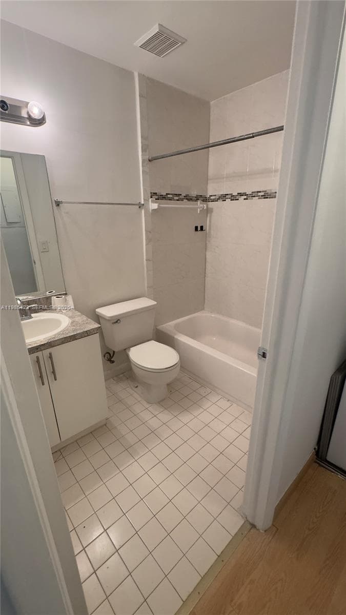 10480 NW 8th St # 201, Pembroke Pines, FL 33026 — zdjęcie 5