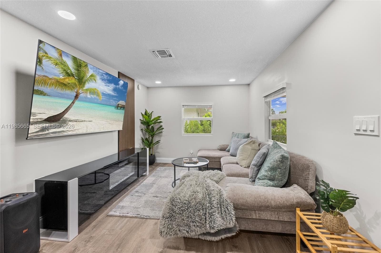 6674 4th # St, Jupiter, FL 33458