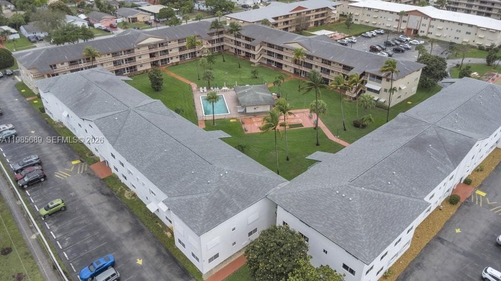 5300 Washington St # J218, Hollywood, FL 33021