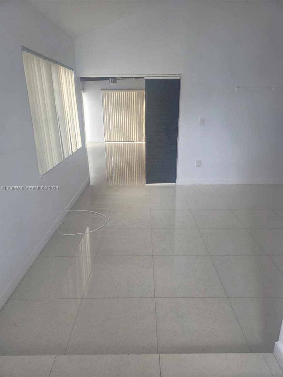710 SW 99th Ct Cir, Miami, FL 33174 — zdjęcie 3