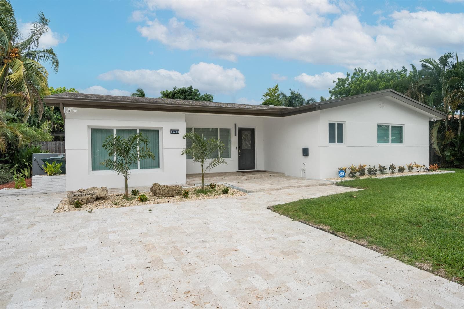 4760 NE 17th Avenue, Oakland Park, FL 33334 — zdjęcie 3