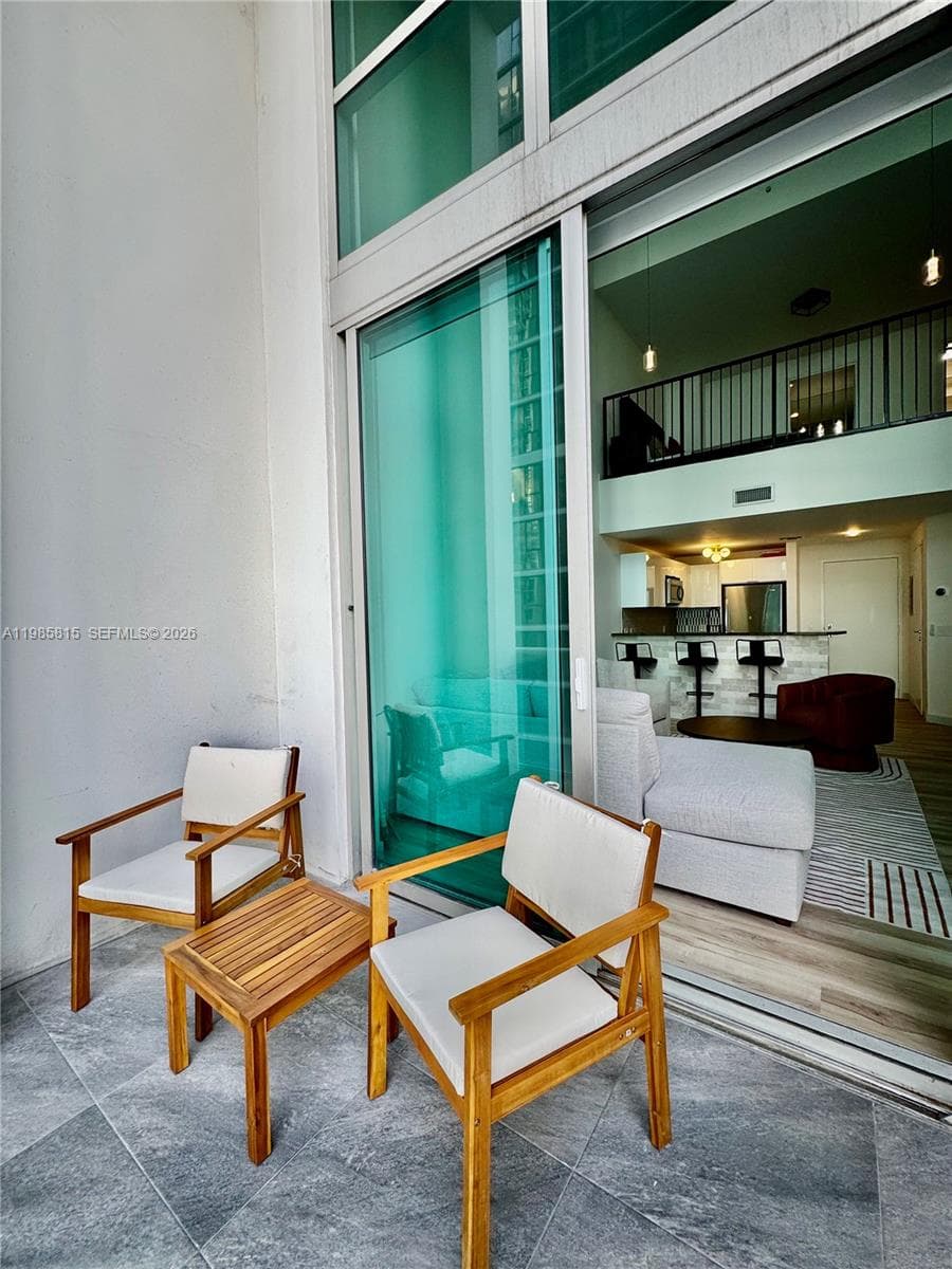 300 S Biscayne Blvd # L-1210, Miami, FL 33131 — zdjęcie 4