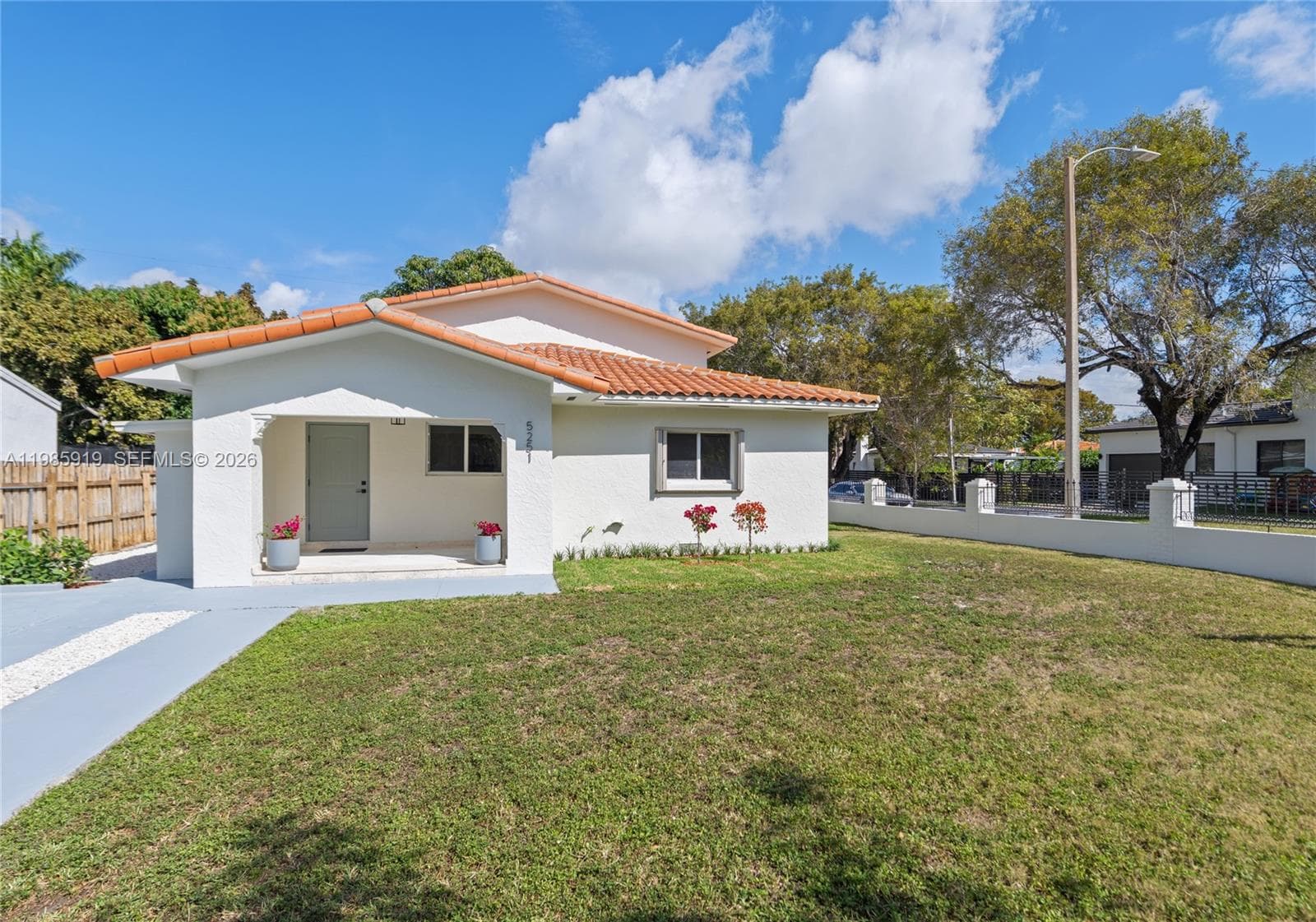 5251 SW 6th St, Miami, FL 33134 — zdjęcie 4