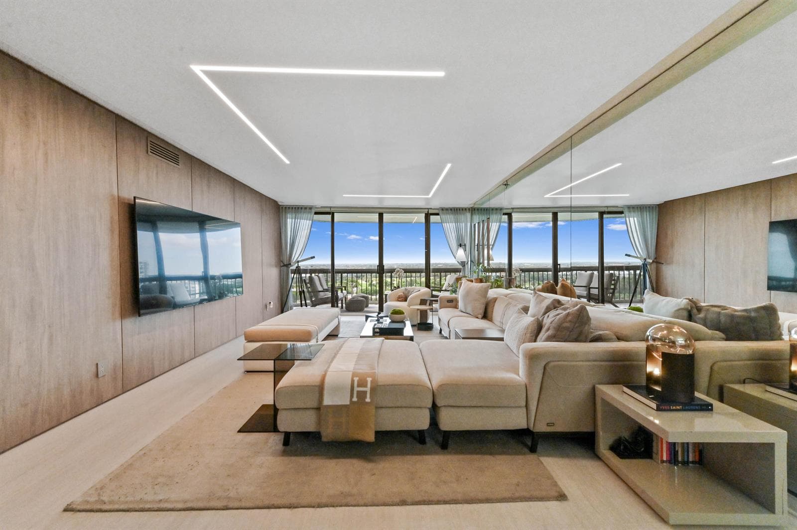 1900 Consulate Place # 1205, West Palm Beach, FL 33401 — zdjęcie 3