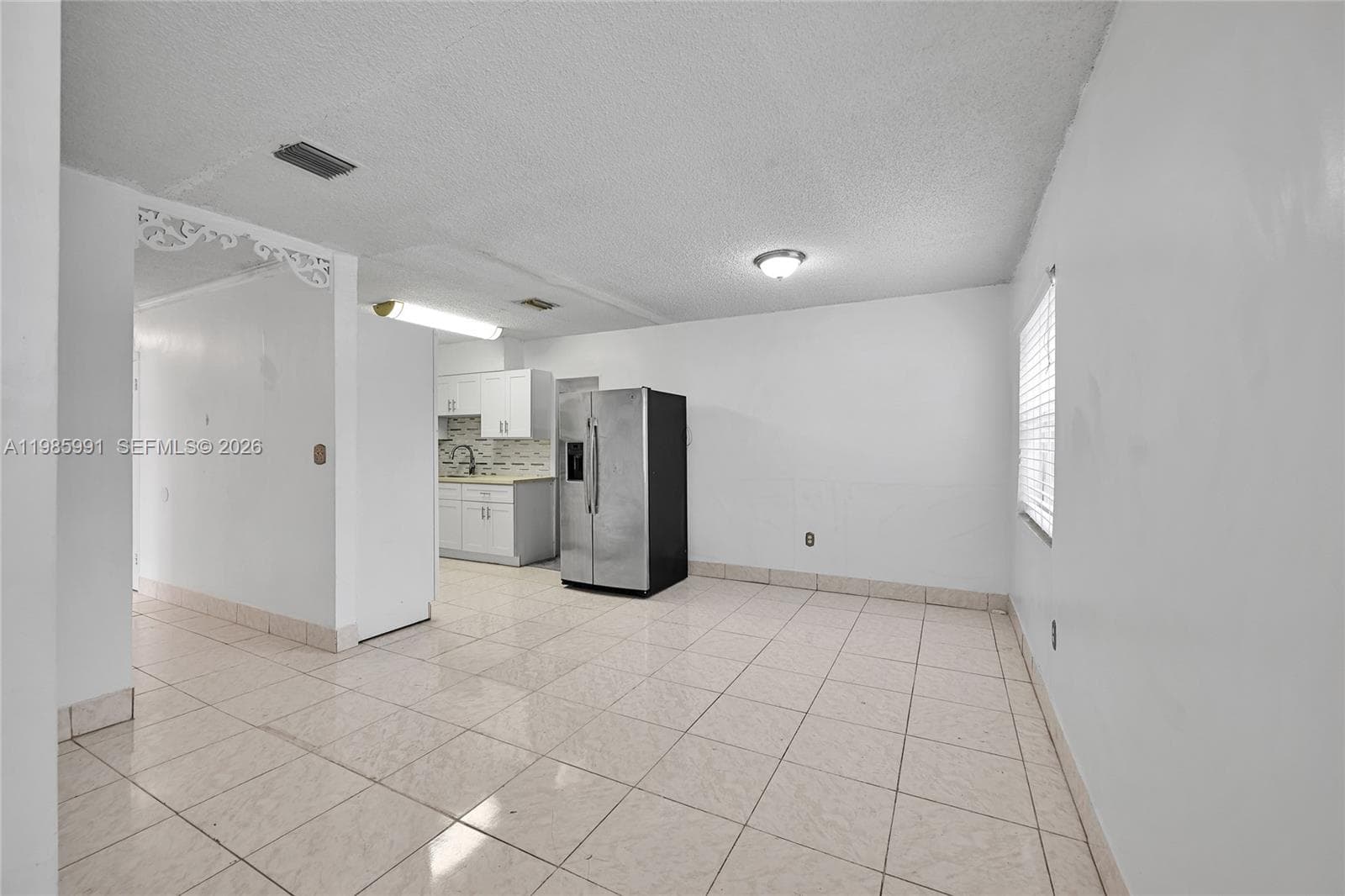 210 E 59th St, Hialeah, FL 33013 — zdjęcie 3