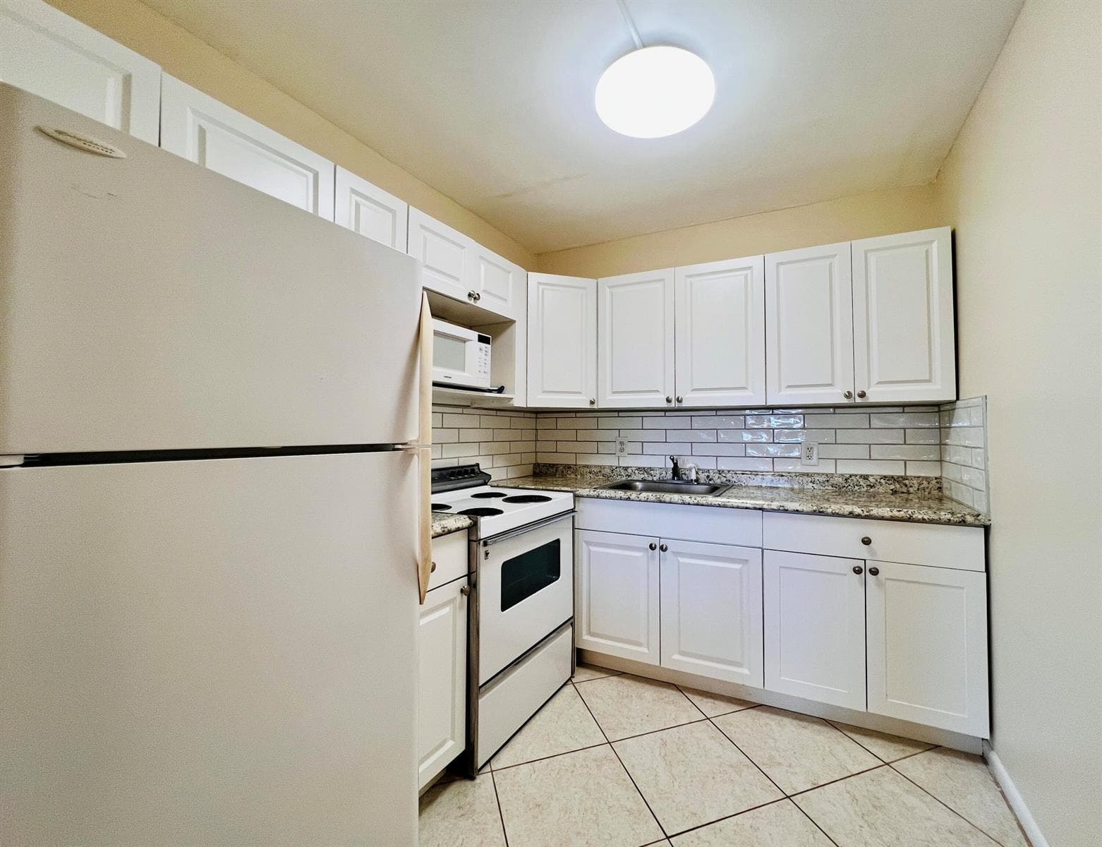 27 Sheffield B, West Palm Beach, FL 33417 — zdjęcie 2